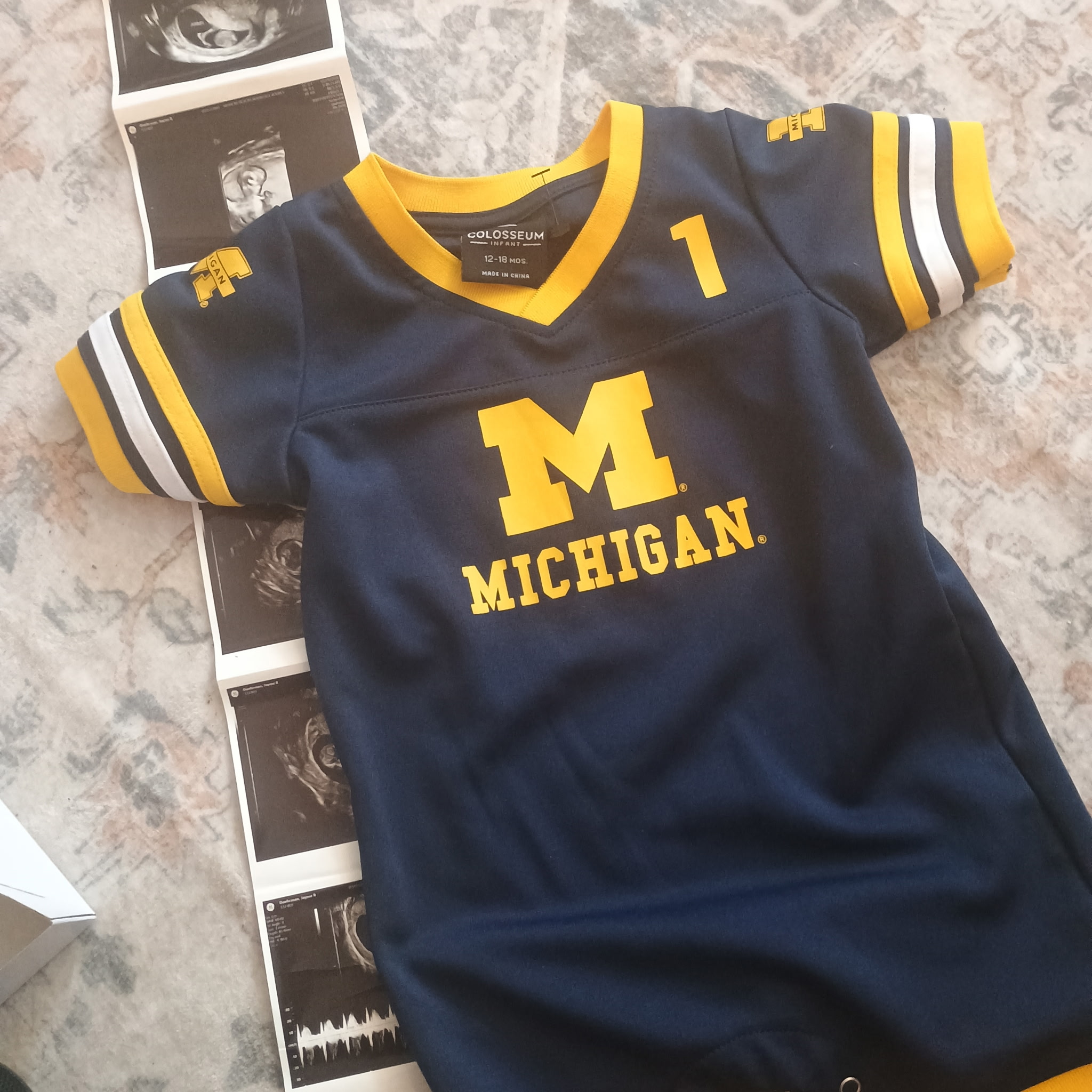 Baby jersey with ultrasound photos